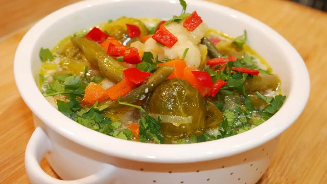 Jak ugotować zupę warzywną, aby zachwycić smakiem i prostotą