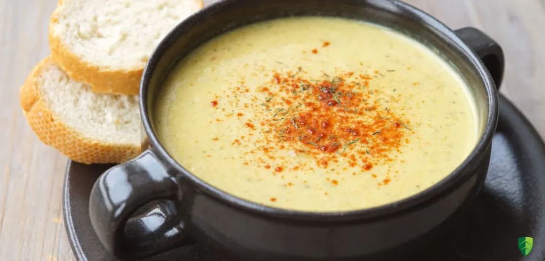 Jak dodać zasmażkę do zupy, aby uniknąć grudek i poprawić smak